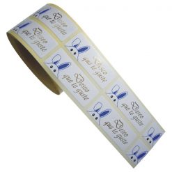 Etiqueta deseo que te guste con conejo azul asomándose